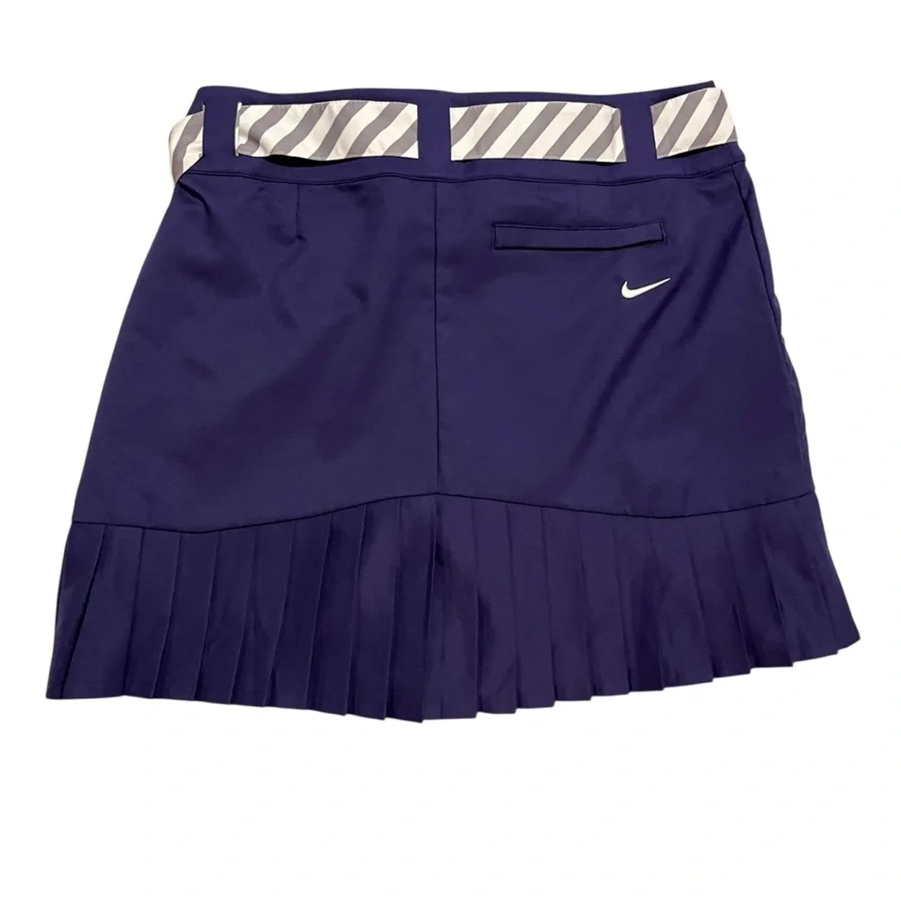 Nike golf skirt skort size 8 or Medium Gray & purple‎